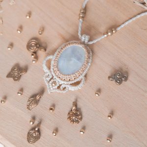 Colgante Eón con Piedra Luna